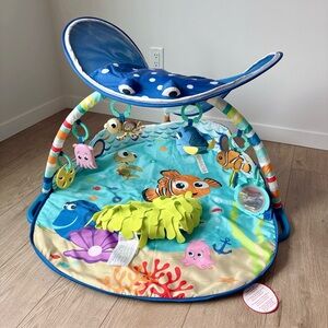 Disney Finding Nemo Baby Lights & Music Gym Playmat